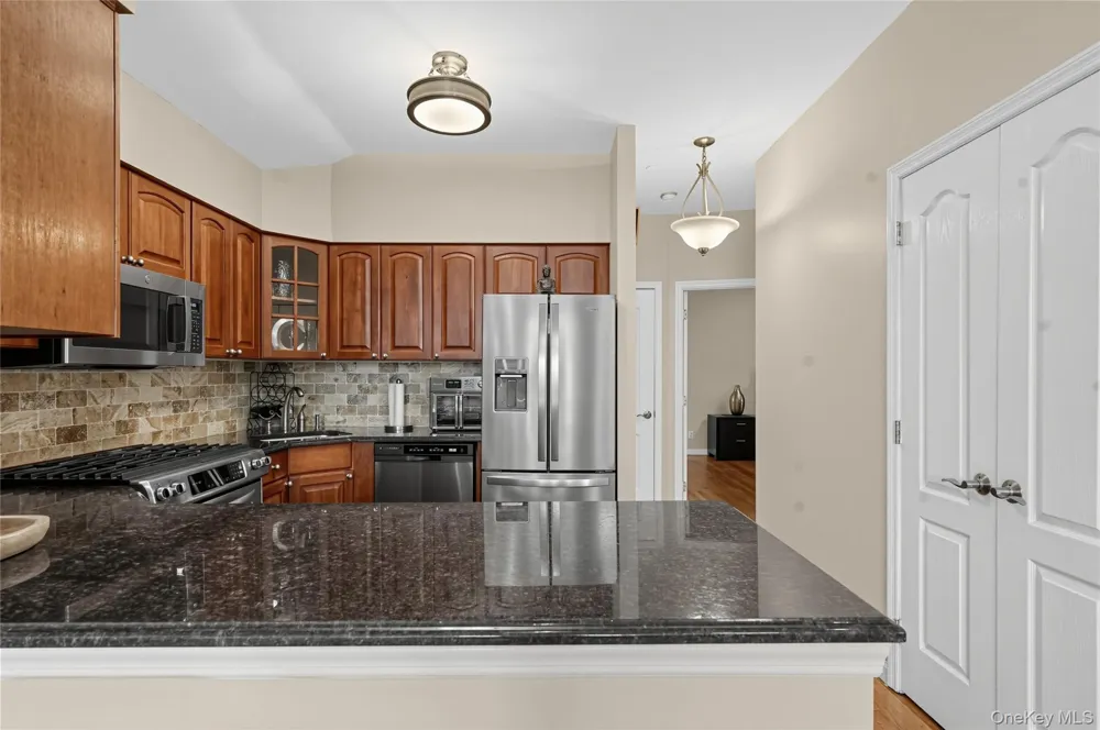 7601 14th Avenue #3B Brooklyn, NY 11228