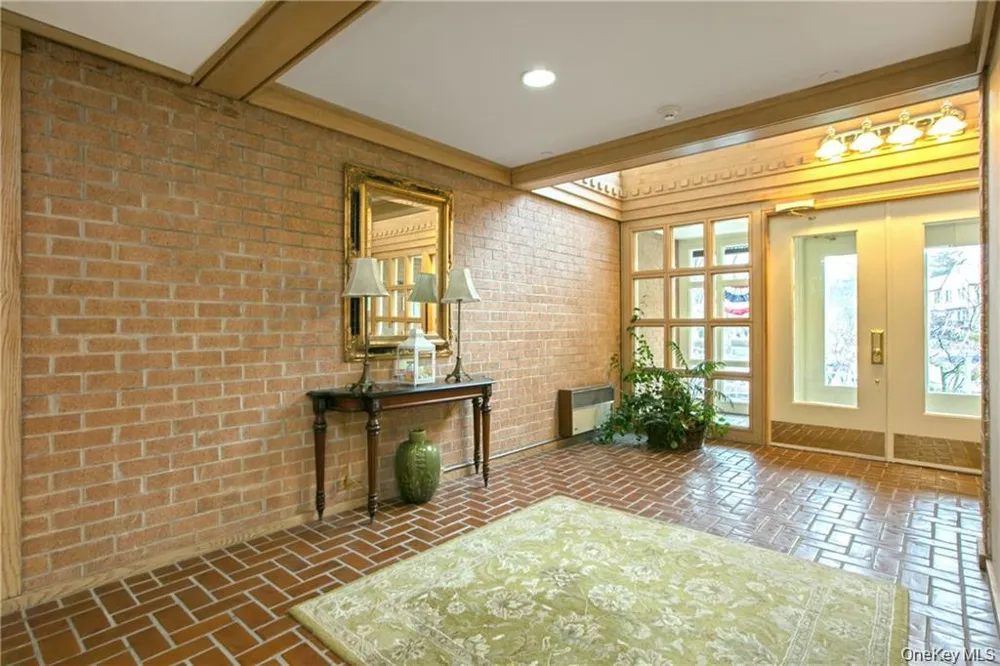 300 Livingston Avenue #2A Mamaroneck, NY 10543