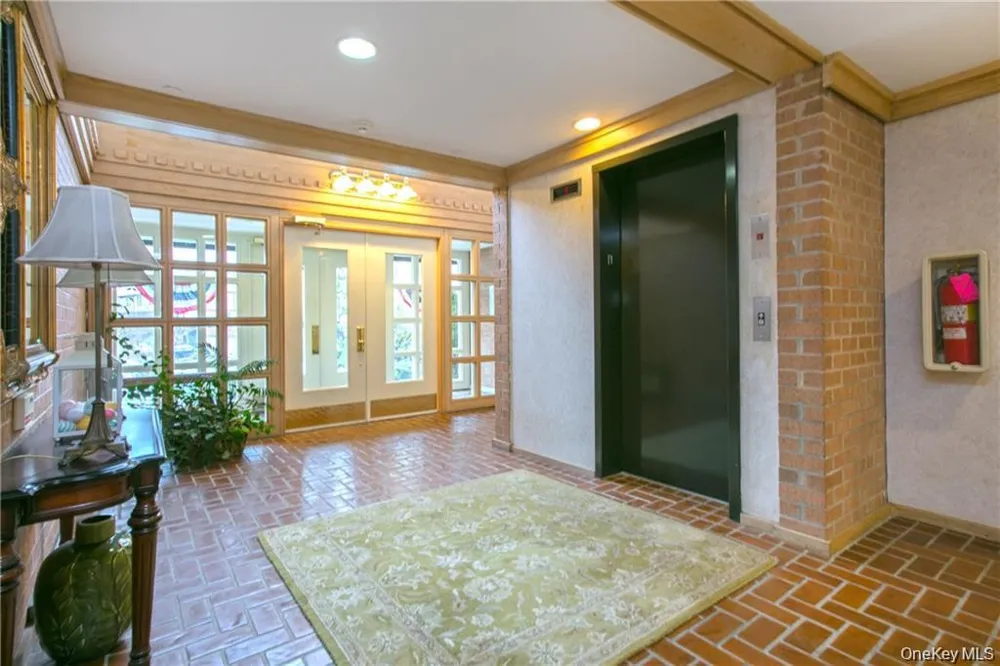 300 Livingston Avenue #2A Mamaroneck, NY 10543