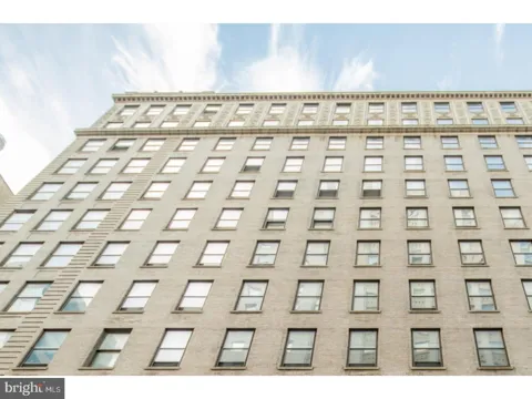 1600 WALNUT STREET #704