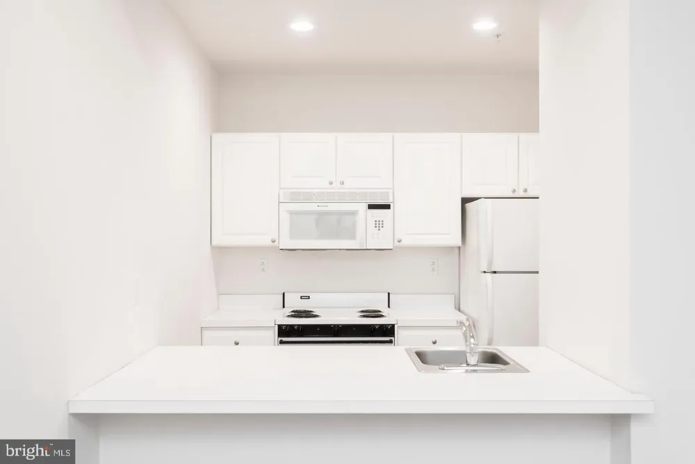 1600 WALNUT STREET #704 Philadelphia, PA 19103