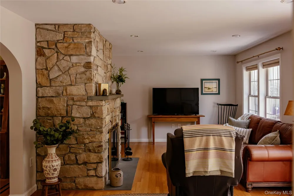 310 Pine Ridge Lane Hillsdale, NY 12529