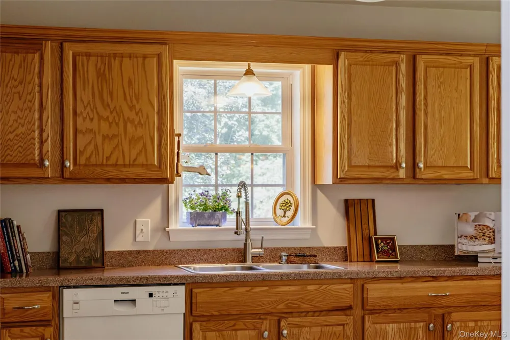 310 Pine Ridge Lane Hillsdale, NY 12529