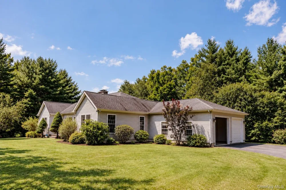310 Pine Ridge Lane Hillsdale, NY 12529
