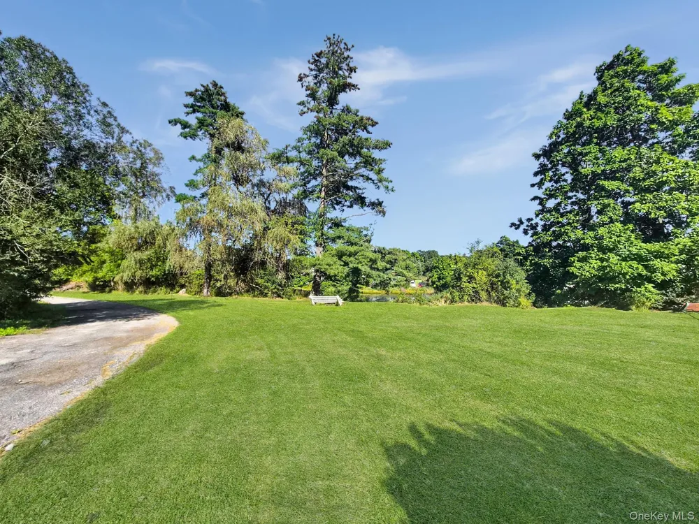 81 Old Unionville Road Wallkill, NY 12589