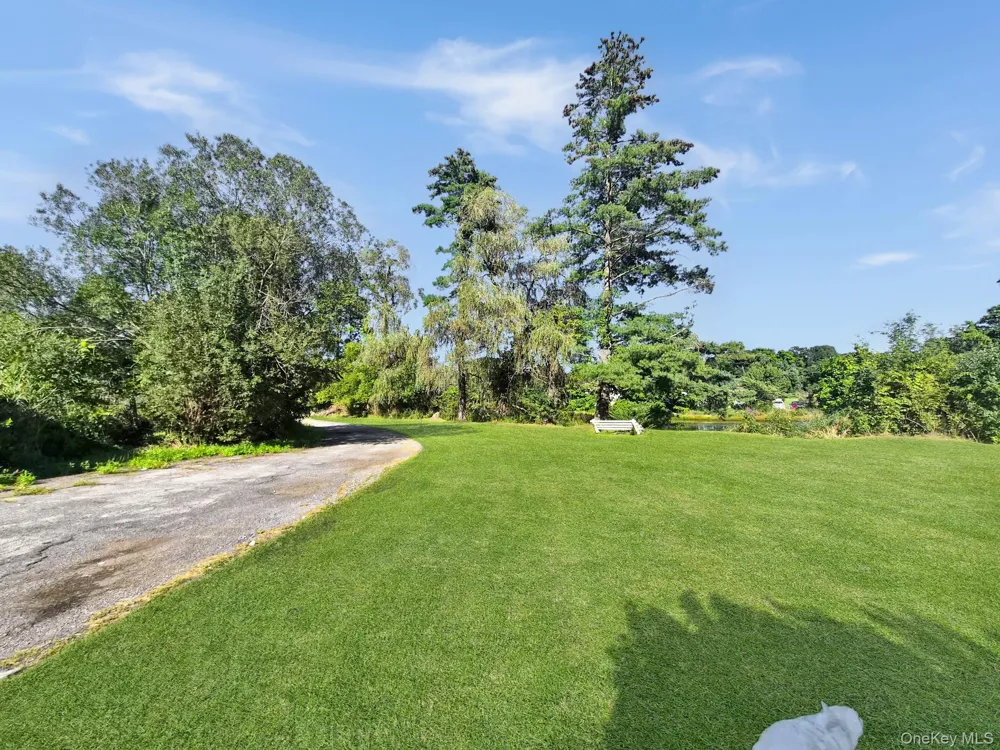 81 Old Unionville Road Wallkill, NY 12589