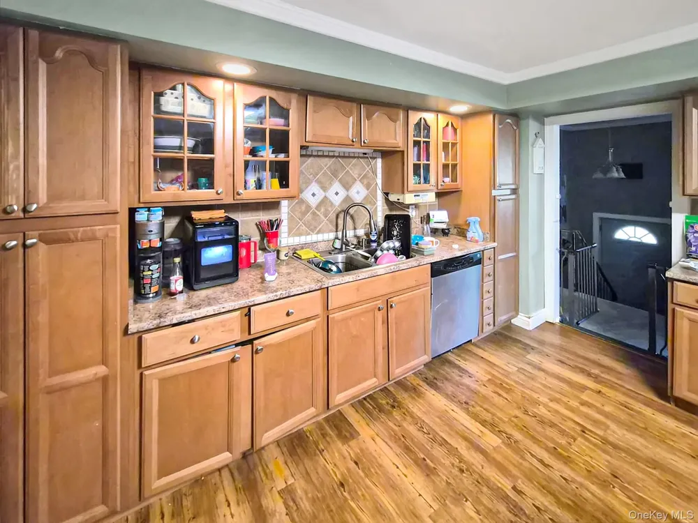 81 Old Unionville Road Wallkill, NY 12589
