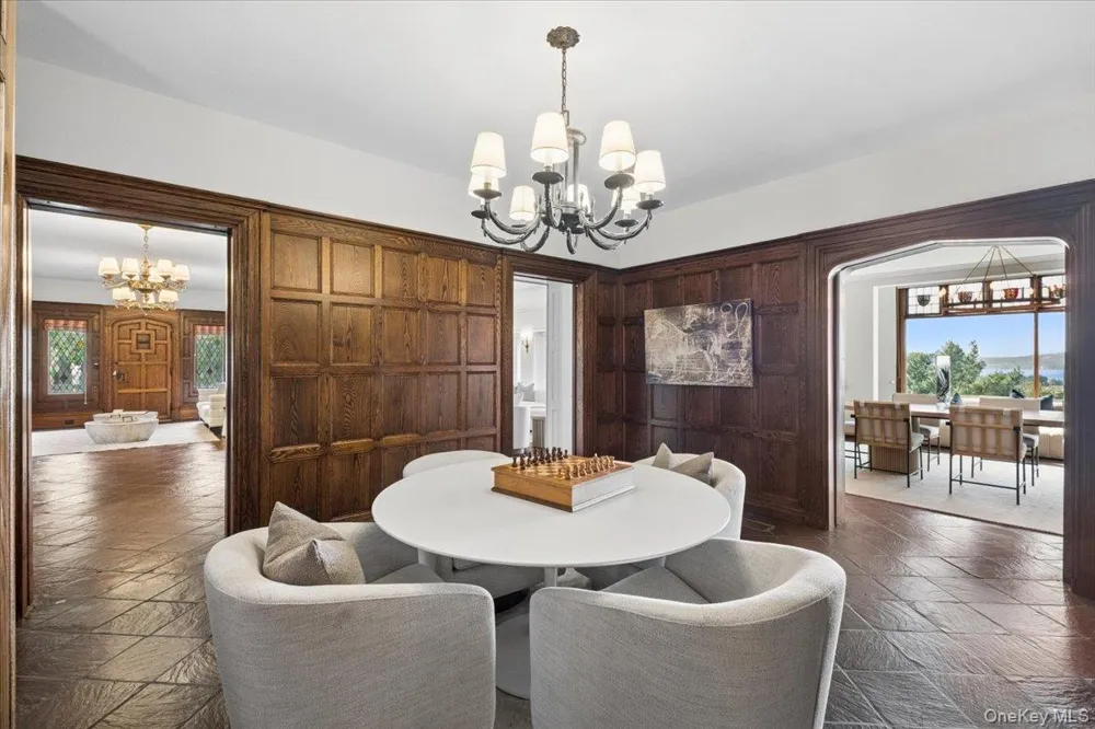 57 Cobb Lane Tarrytown, NY 10591