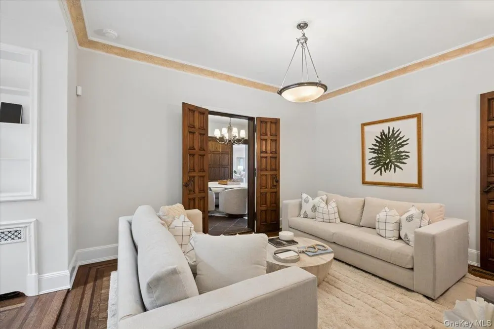 57 Cobb Lane Tarrytown, NY 10591
