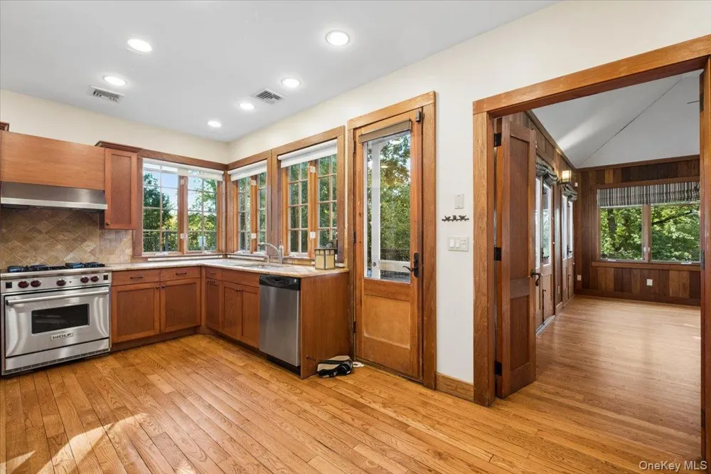 57 Cobb Lane Tarrytown, NY 10591