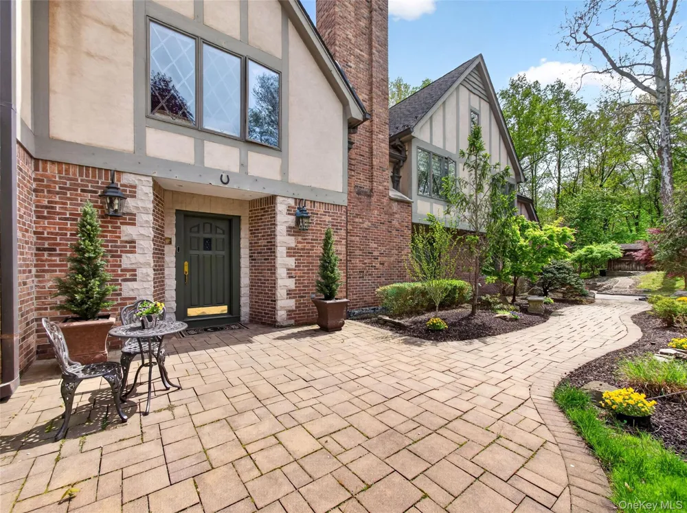 4 Abbey Road Orangeburg, NY 10962