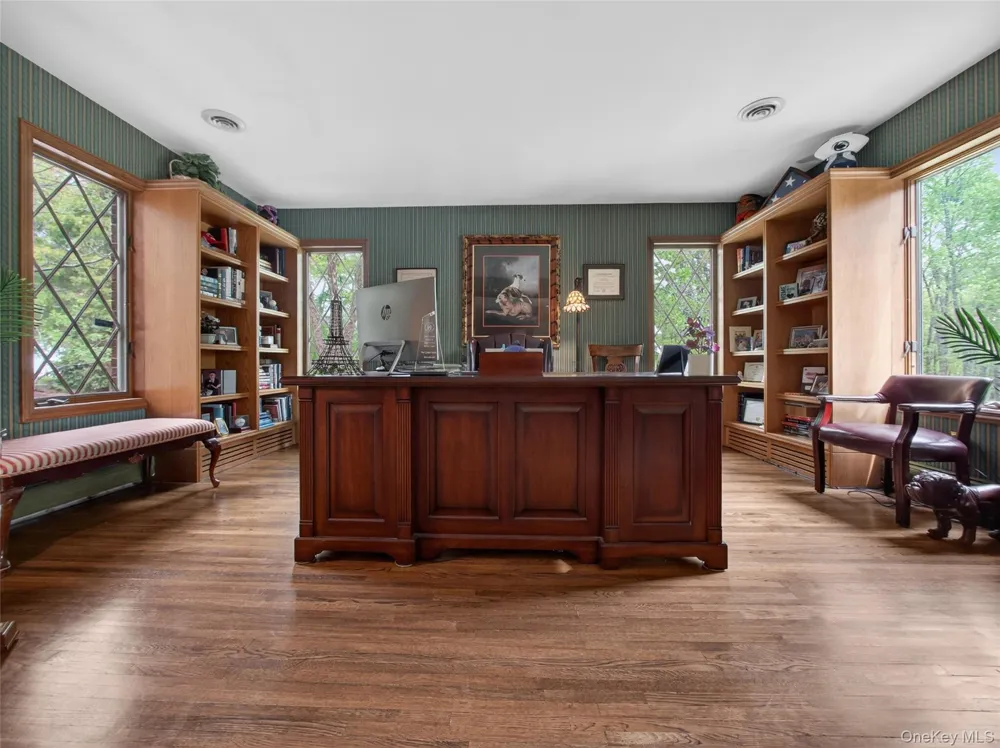 4 Abbey Road Orangeburg, NY 10962