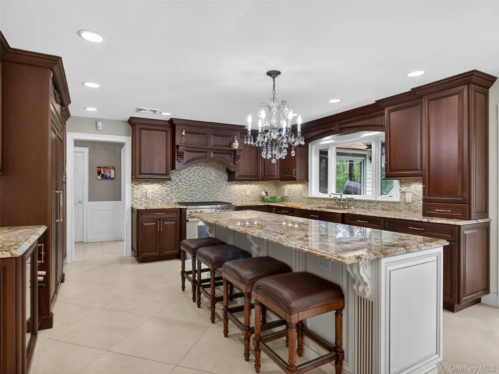4 Abbey Road Orangeburg, NY 10962