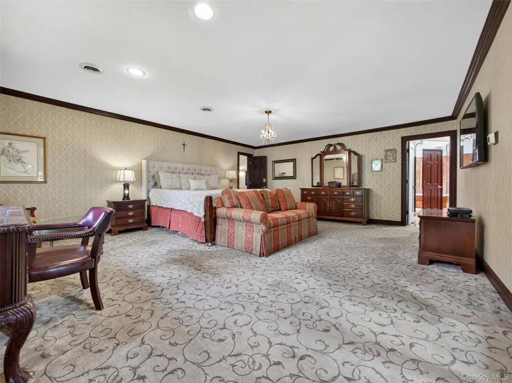 4 Abbey Road Orangeburg, NY 10962
