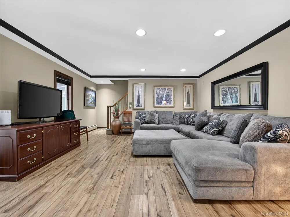 4 Abbey Road Orangeburg, NY 10962