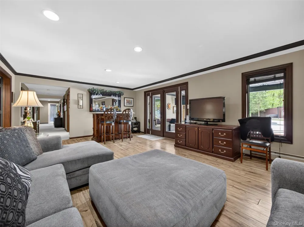4 Abbey Road Orangeburg, NY 10962