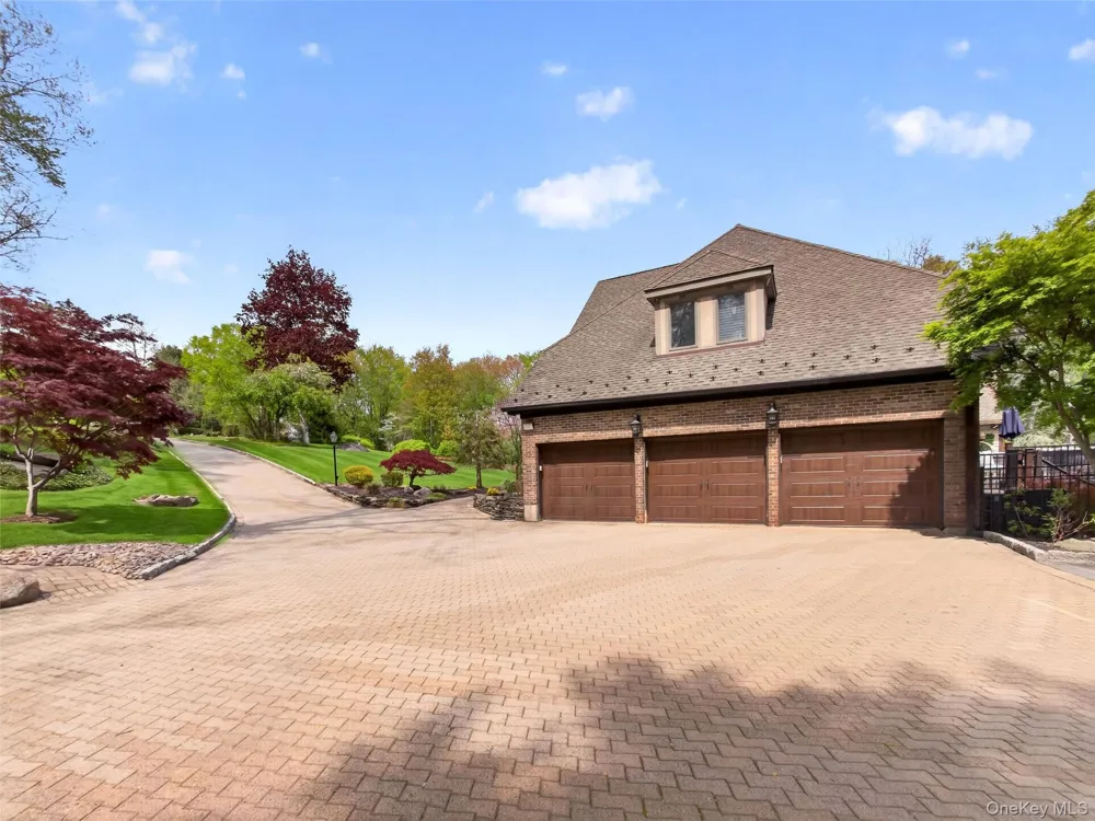 4 Abbey Road Orangeburg, NY 10962