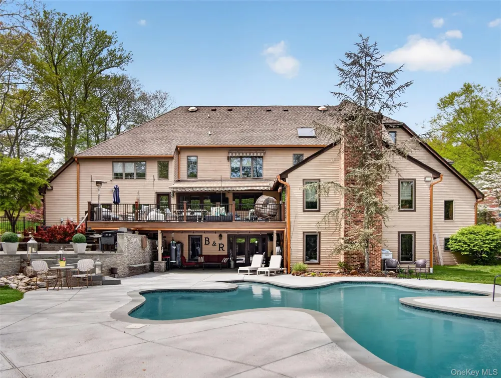 4 Abbey Road Orangeburg, NY 10962