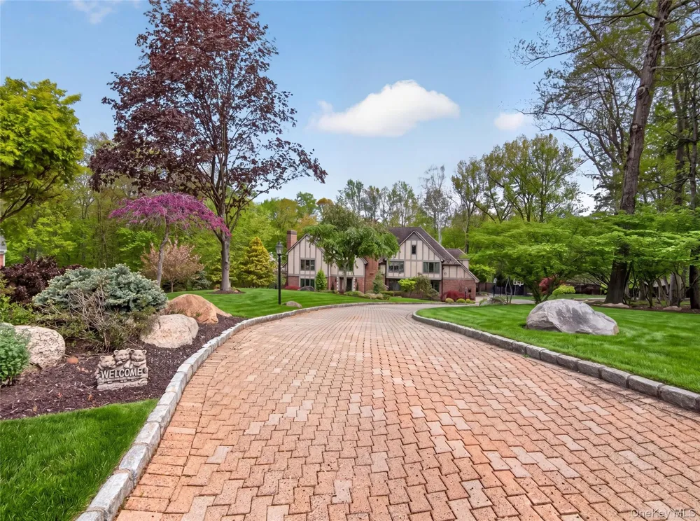 4 Abbey Road Orangeburg, NY 10962