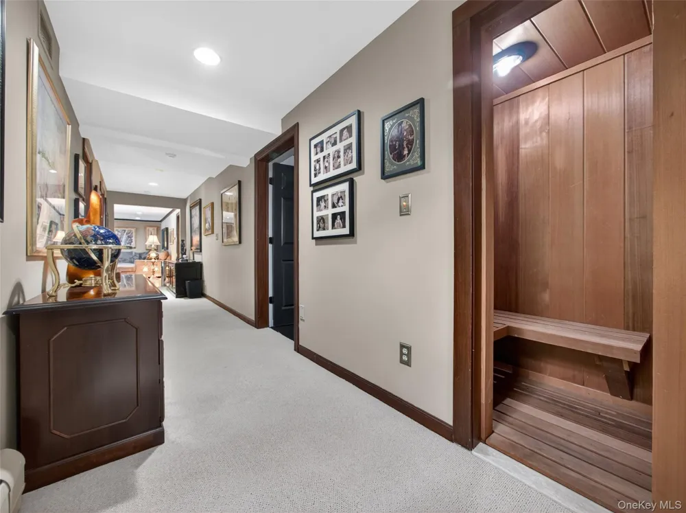 4 Abbey Road Orangeburg, NY 10962
