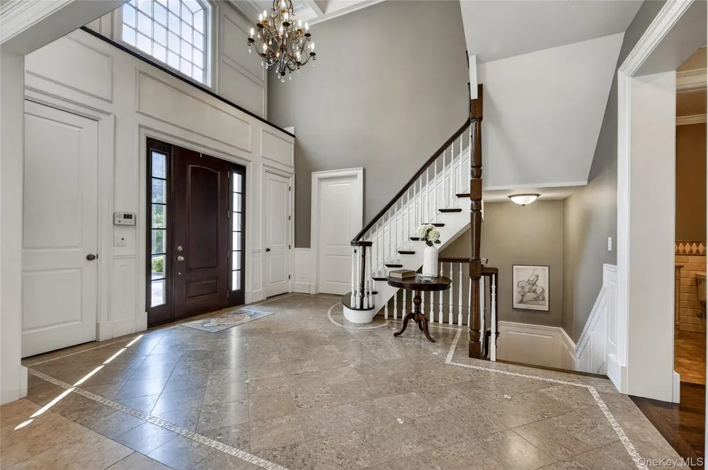 15 Thorman Lane Huntington, NY 11743