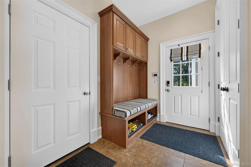 15 Thorman Lane Huntington, NY 11743