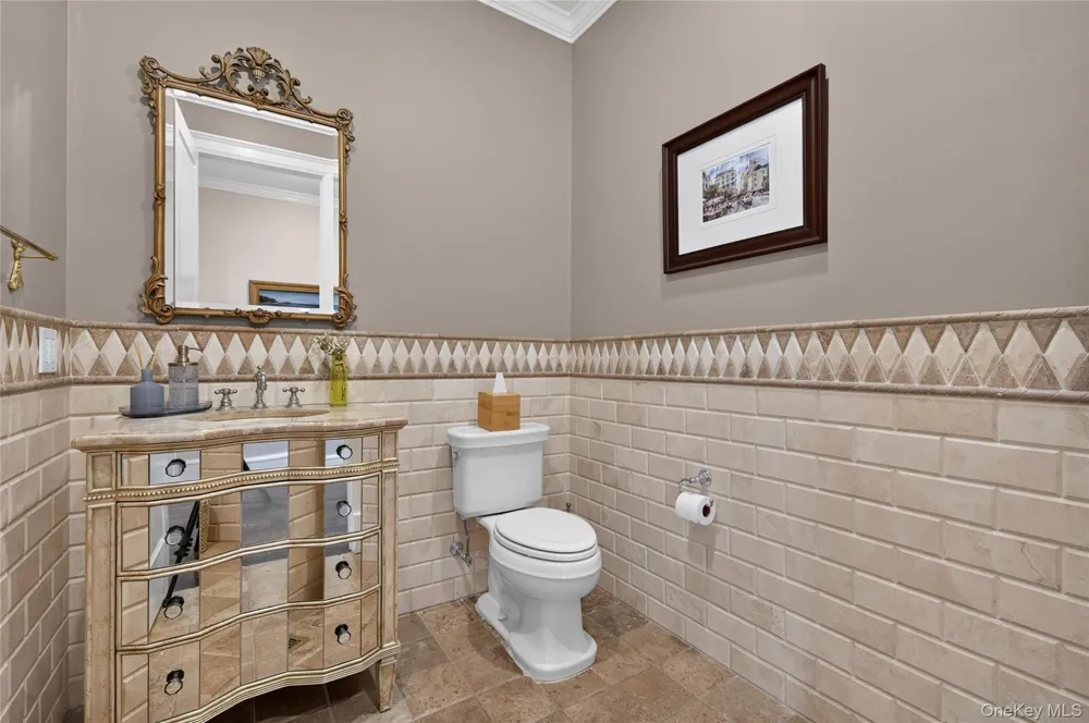 15 Thorman Lane Huntington, NY 11743