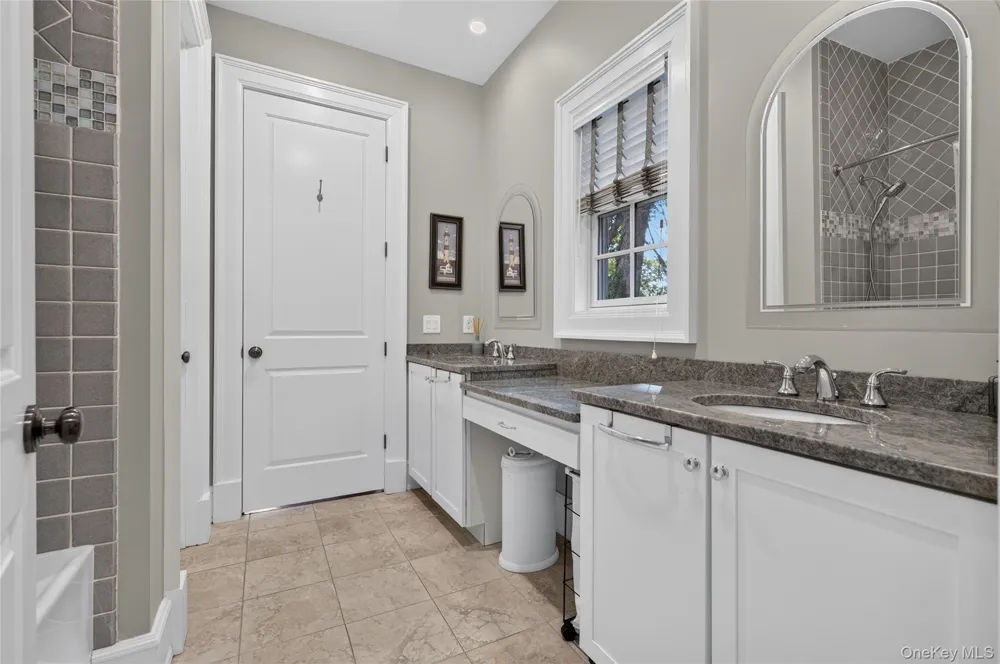 15 Thorman Lane Huntington, NY 11743