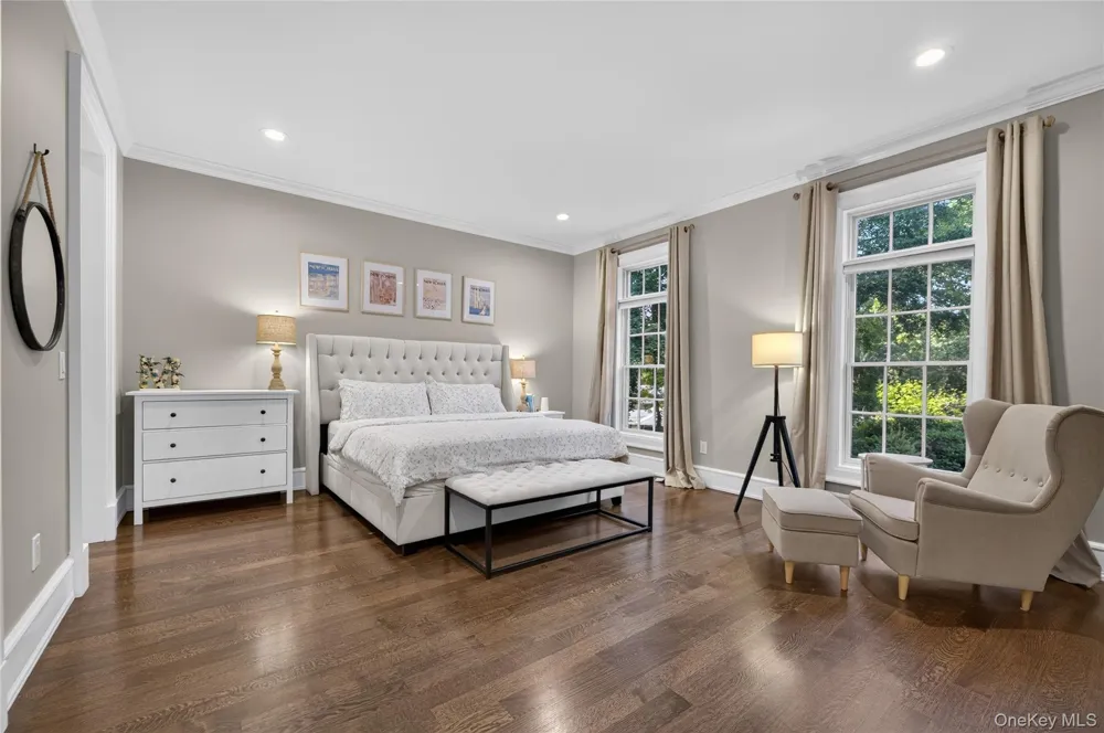 15 Thorman Lane Huntington, NY 11743