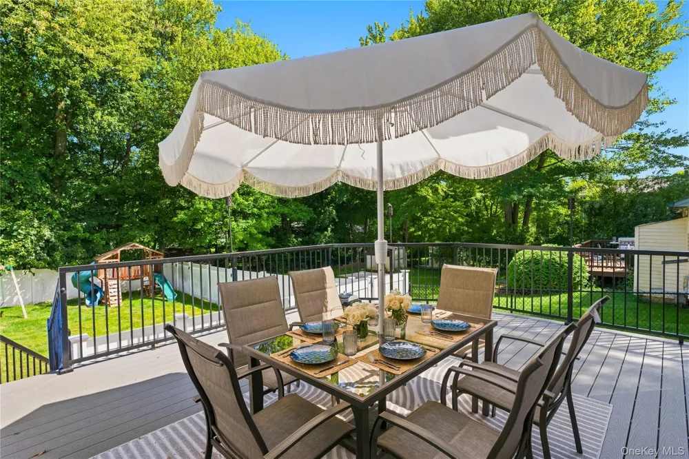 8 Loran Court Nanuet, NY 10954