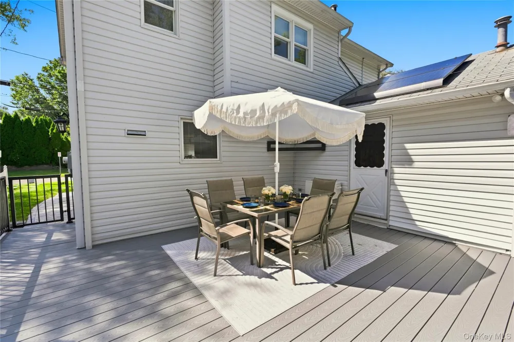 8 Loran Court Nanuet, NY 10954