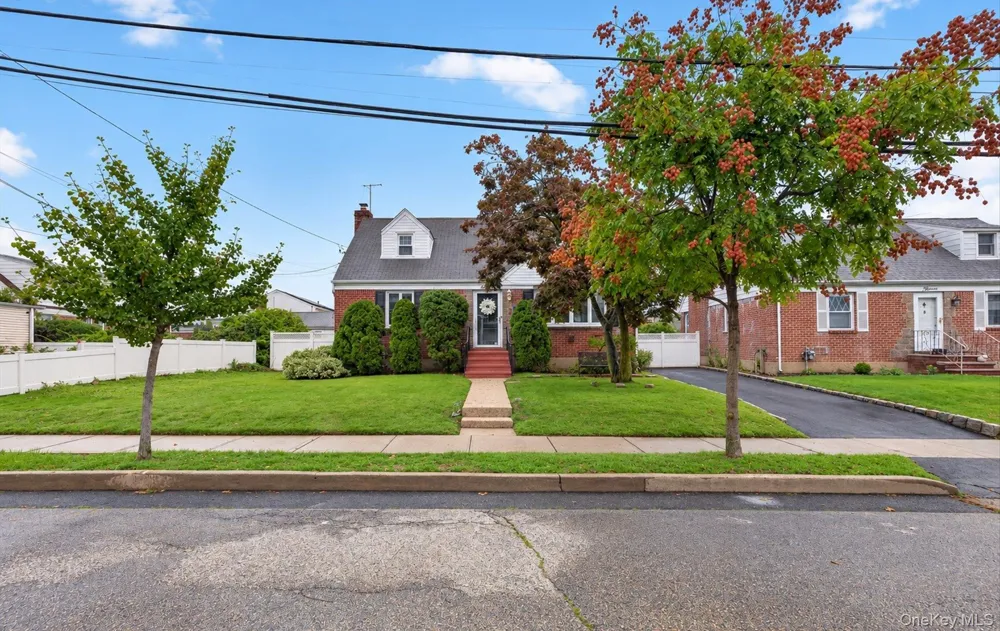 11 White Street Valley Stream, NY 11580