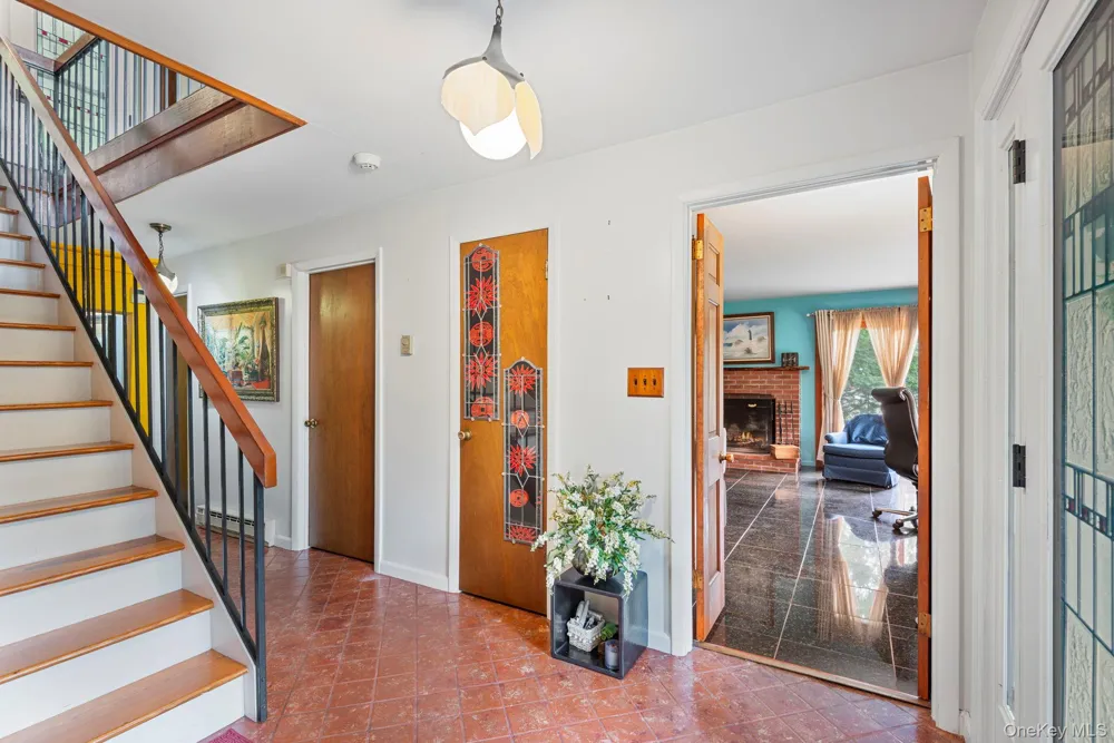4 Hill Dale Avenue Miller Place, NY 11764