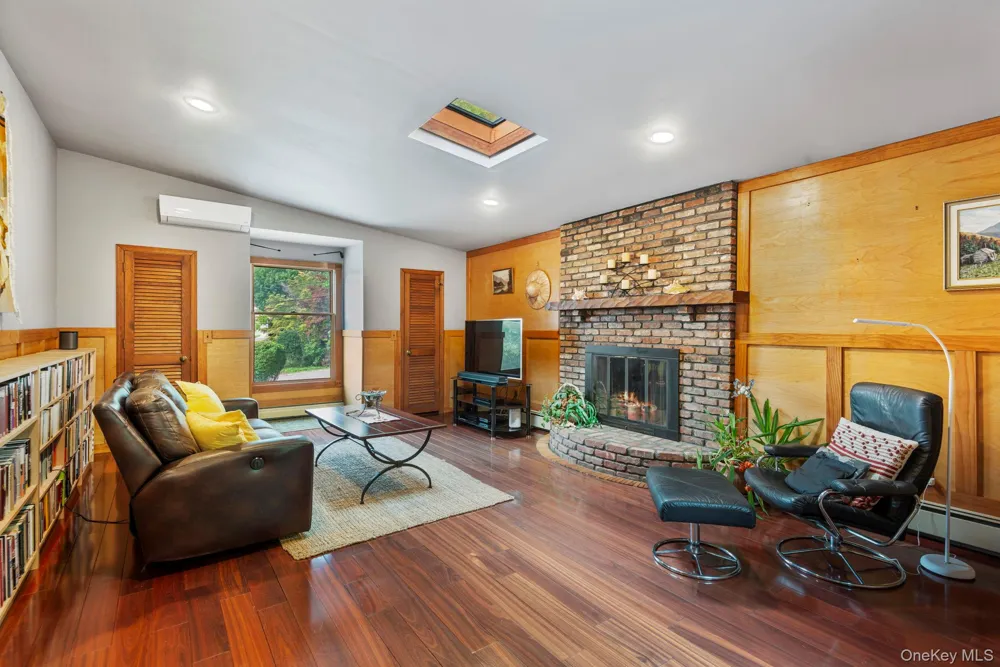 4 Hill Dale Avenue Miller Place, NY 11764
