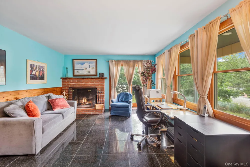 4 Hill Dale Avenue Miller Place, NY 11764