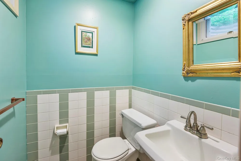 4 Hill Dale Avenue Miller Place, NY 11764