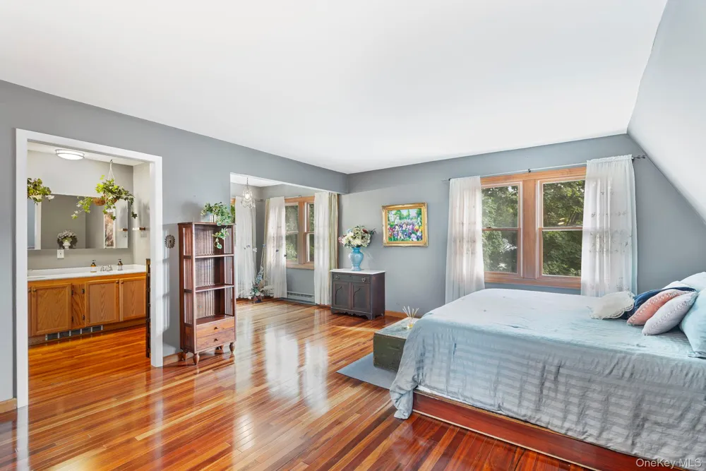 4 Hill Dale Avenue Miller Place, NY 11764