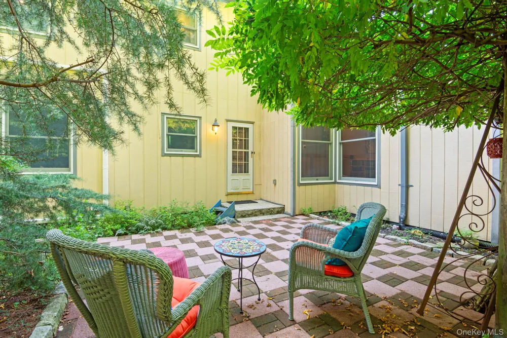 4 Hill Dale Avenue Miller Place, NY 11764