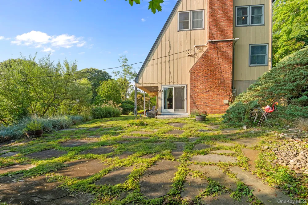 4 Hill Dale Avenue Miller Place, NY 11764