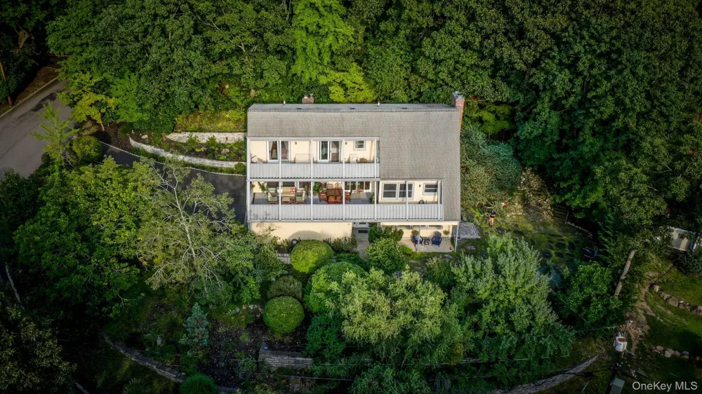 4 Hill Dale Avenue Miller Place, NY 11764