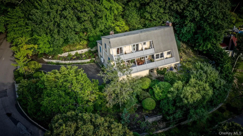 4 Hill Dale Avenue Miller Place, NY 11764