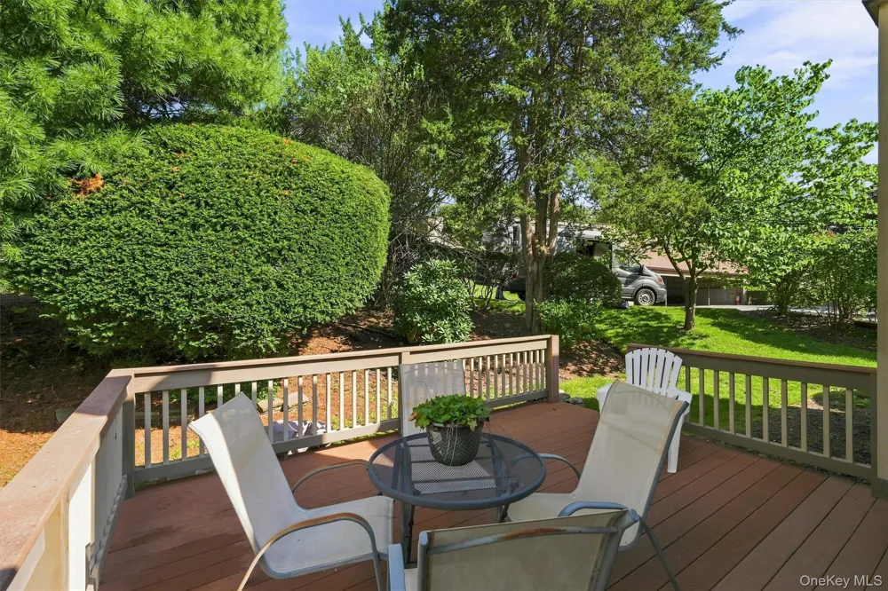 114 Heritage Hills #D Somers, NY 10589