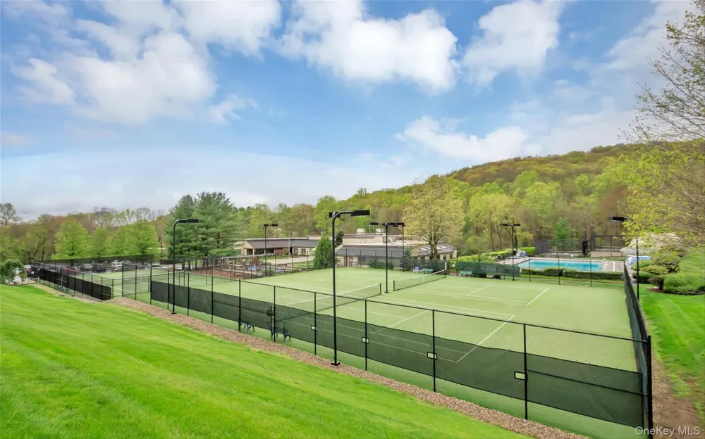 114 Heritage Hills #D Somers, NY 10589