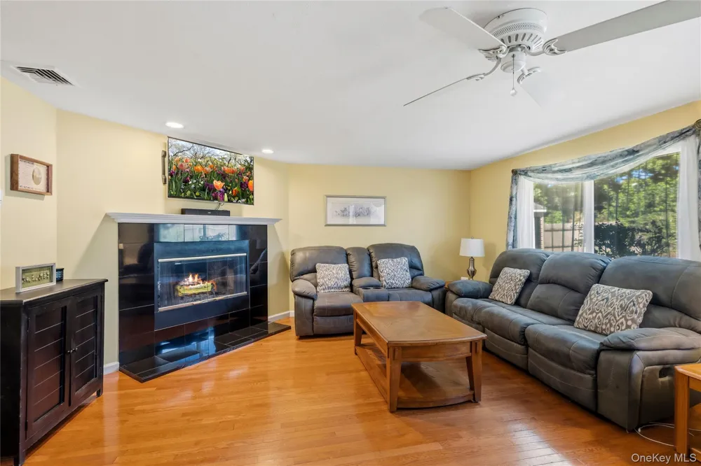 120 Budenos Drive Sayville, NY 11782