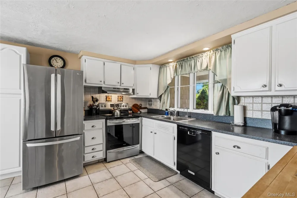 120 Budenos Drive Sayville, NY 11782