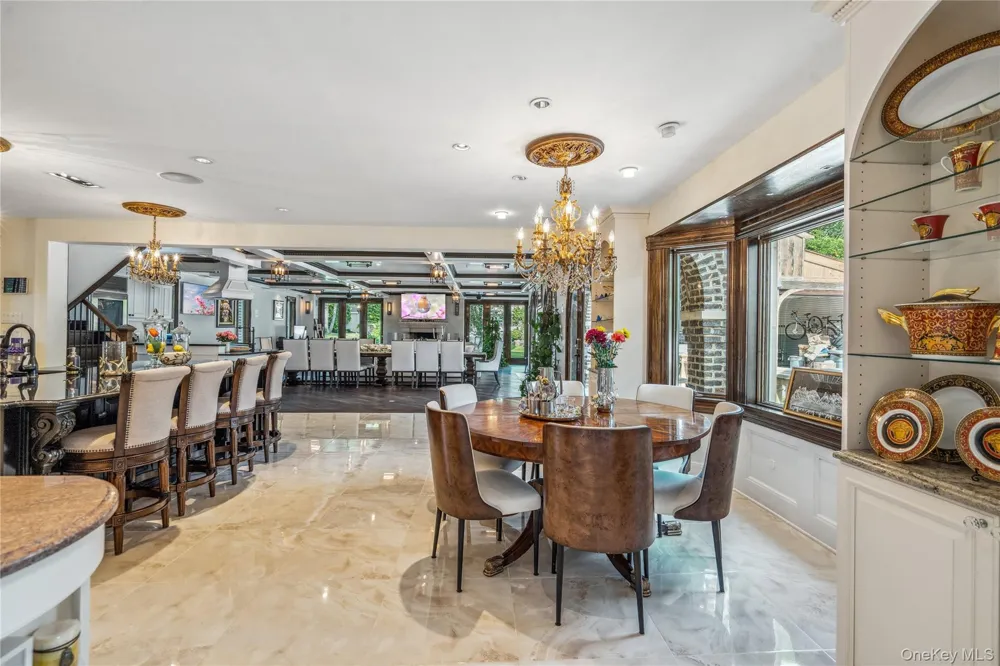 213 Guinea Woods Road Old Westbury, NY 11568