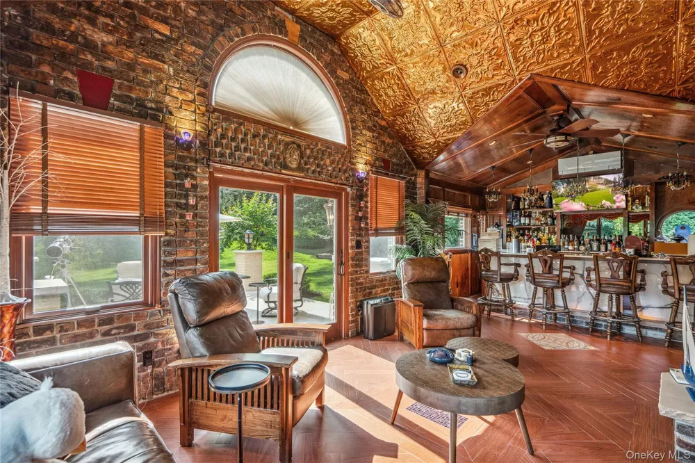 213 Guinea Woods Road Old Westbury, NY 11568