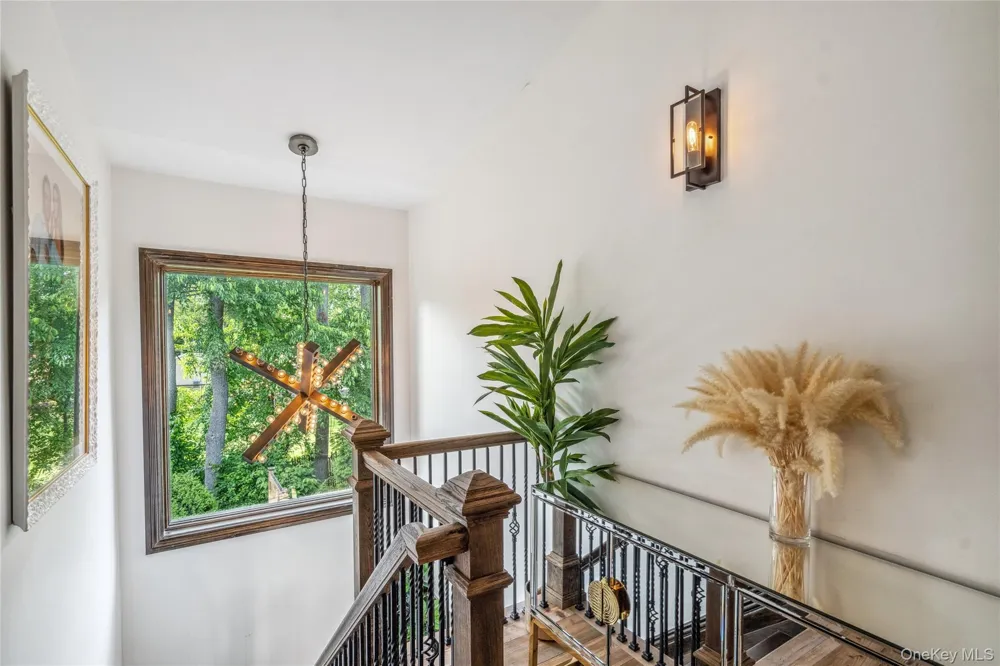213 Guinea Woods Road Old Westbury, NY 11568