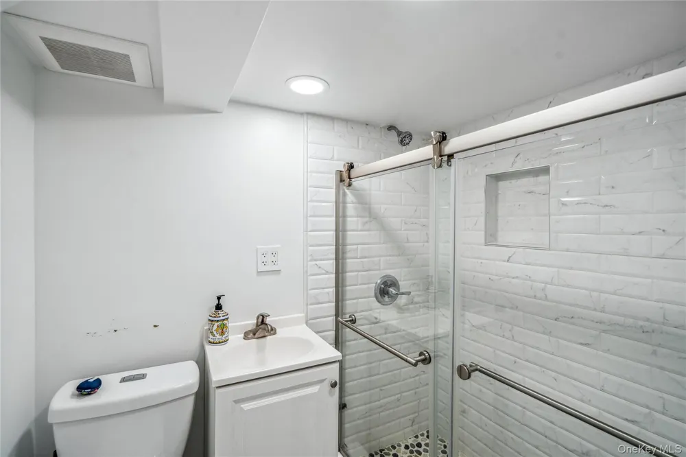 213 Guinea Woods Road Old Westbury, NY 11568