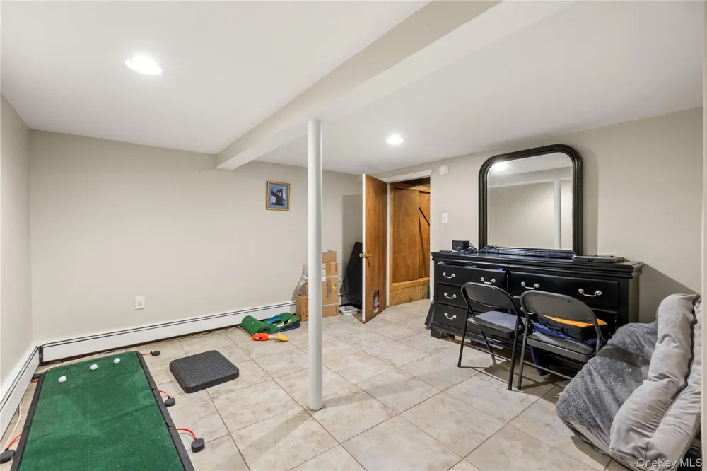 1967 Oakland Avenue Wantagh, NY 11793